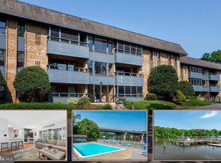 300 Forbes St APT J, Annapolis, MD 21401