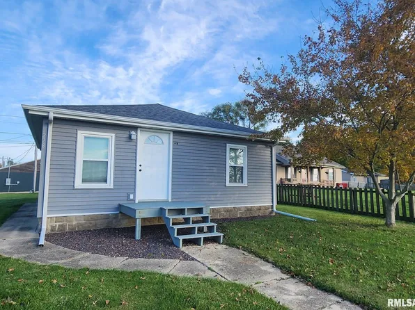 228 N Pekin Ln, Hanna City, IL 61536