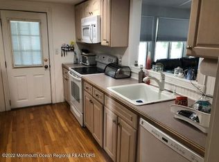 201 Oakhurst Rd, Oakhurst, NJ 07755