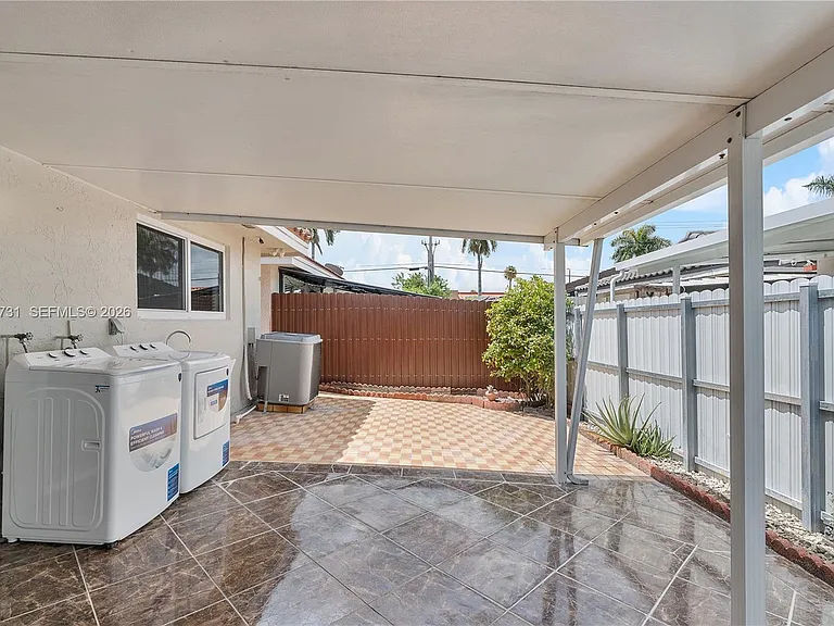 11432 NW 87th Pl — Photo 27