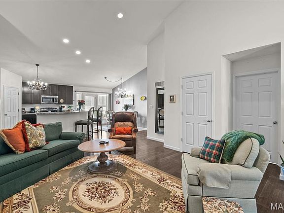 5th image of 16216 Amber Vista Dr
