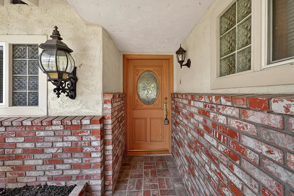 Building Photo - 14103 Whiterock Dr