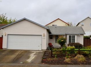 1058 SW View Crest Dr, Dundee, OR 97115