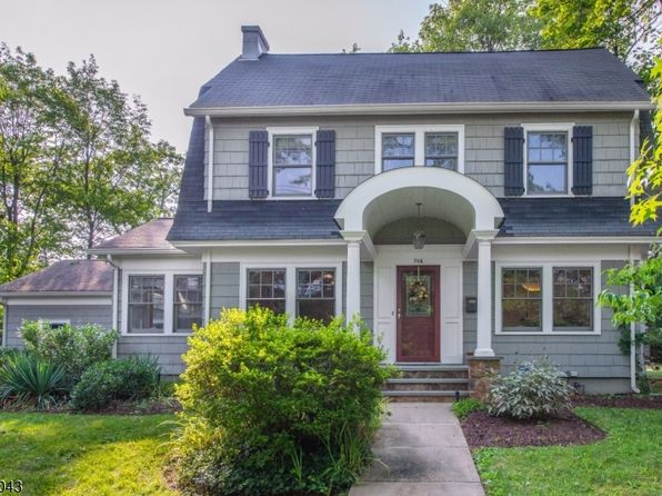 746 Valley Rd
