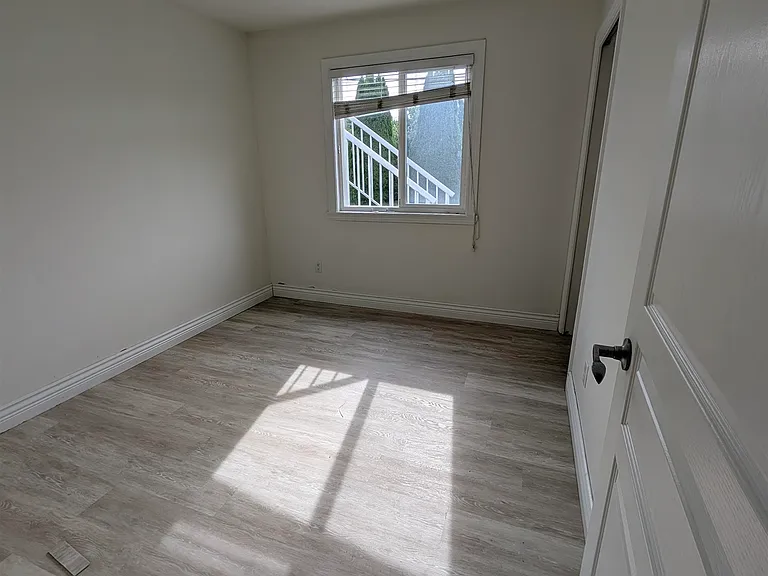 10 Shell Rd — Photo 11