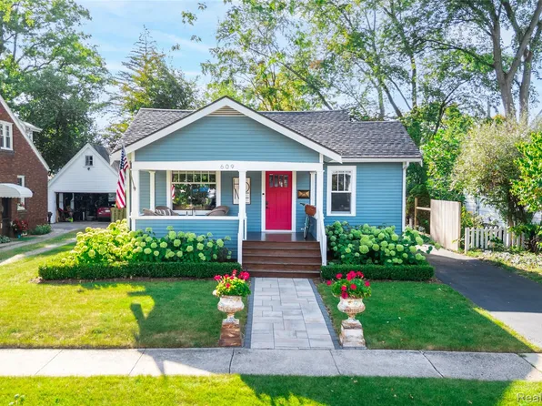 609 N Harvey St, Plymouth, MI 48170