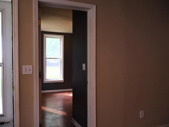 308 Elm St, Laddonia, MO 63352