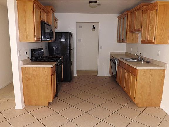 5th image of 12933 Beto Portugal Ln
