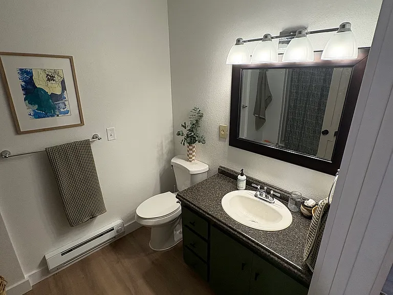 1615 Birchwood Ln — Photo 14