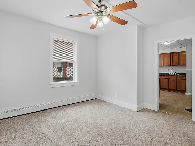 10 Oswald St #1 — Photo 12