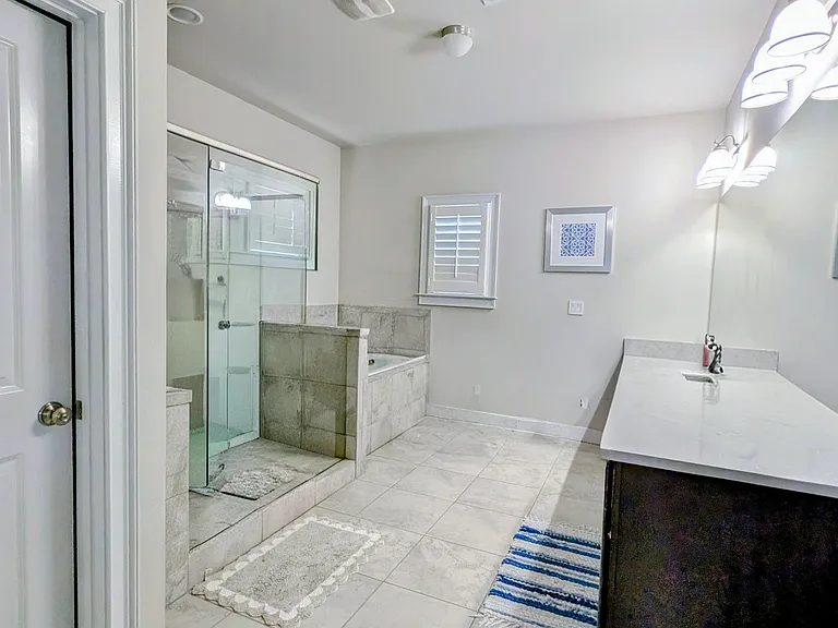 5542 Addison Woods Pl S — Photo 19