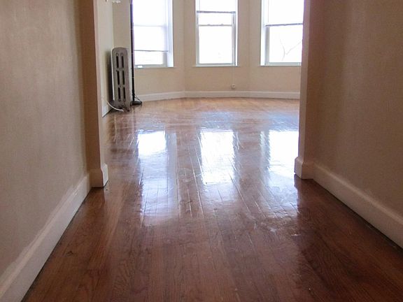 3rd image of 1343 W Touhy Ave #3
