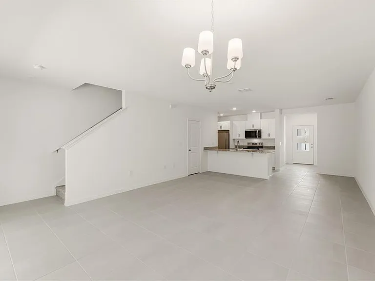 16607 Luminary Loop — Photo 6