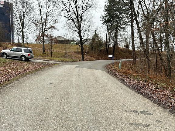 5th image of 4299 Tick Ridge Rd
