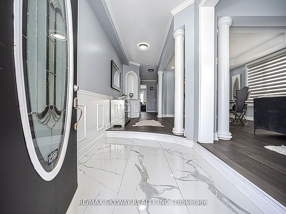 4th image of 44 Eaglesprings Cres