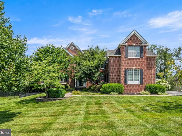 12 Pin Oak Dr, Chadds Ford, PA 19317