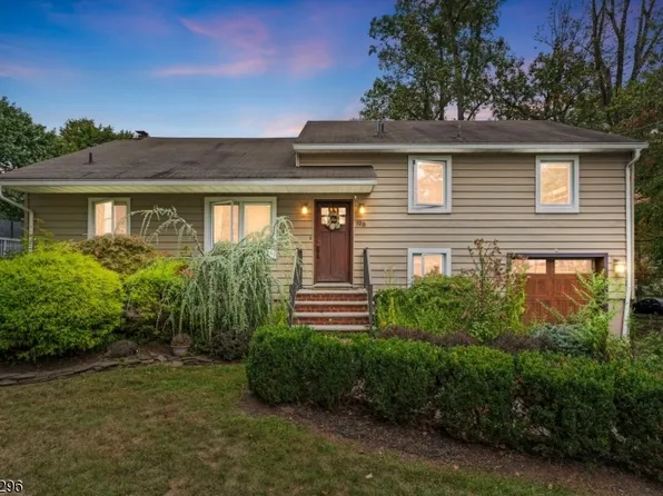 196 Mountain Ave, North Caldwell Boro, NJ 07006