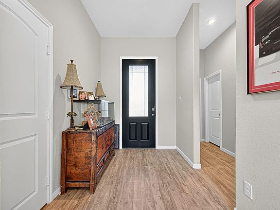 5th image of 25818 Balsamwood Dr