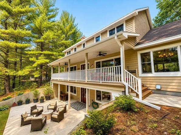 W4665 N Pearl Lake Rd, Redgranite, WI 54970