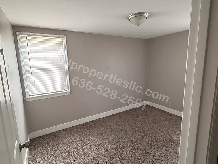 180 South St — Photo 12