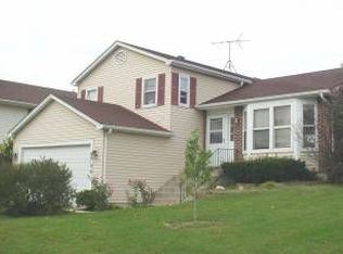 2700 Rosewood Ct, Woodridge, IL 60517