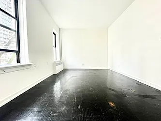 Rented by HOLTON REAL ESTATE INC.