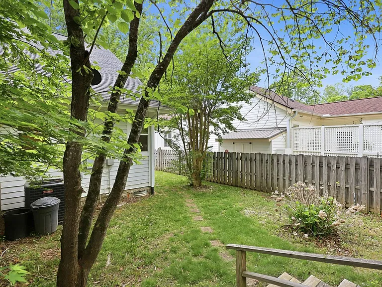 67 Covered Bridge Dr — Photo 28