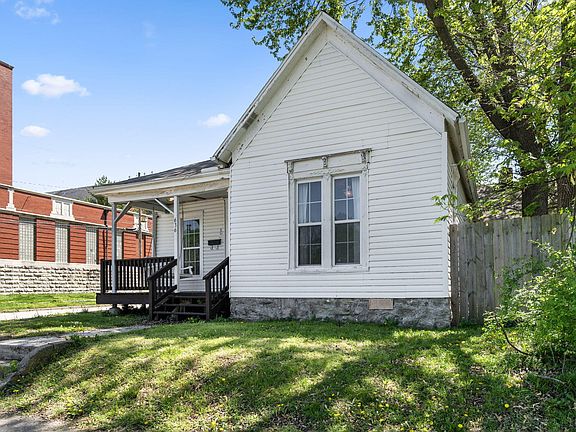 3rd image of 636 W Scott Street