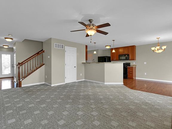 5th image of 6850 Hampshire Ct