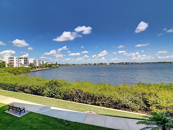 3rd image of 7963 Sailboat Key Blvd S APT 101
