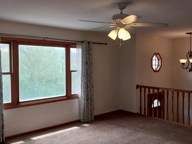 5420 Hillside Dr — Photo 4