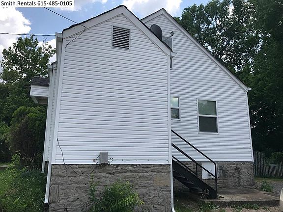 2nd image of 510 E Trinity Ln