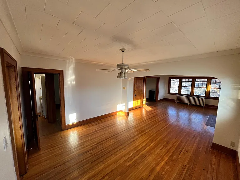 565 Pascal St N #2 — Photo 6