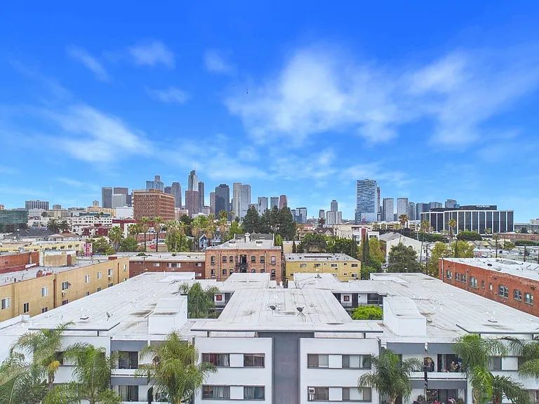 Diamante Apartment Homes — Photo 31