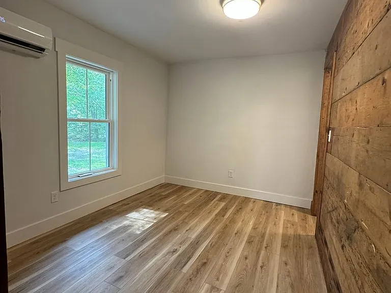 4240 Buck Dr — Photo 34