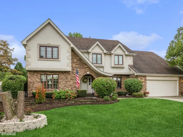 8717 Surrey Park, Palos Hills, IL 60465