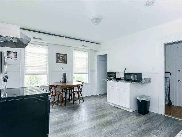 10 Lamartine St #3 — Photo 5