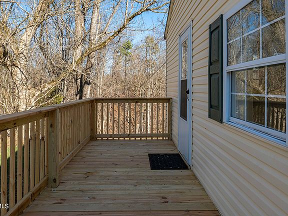 5th image of 3130 Siler Dr