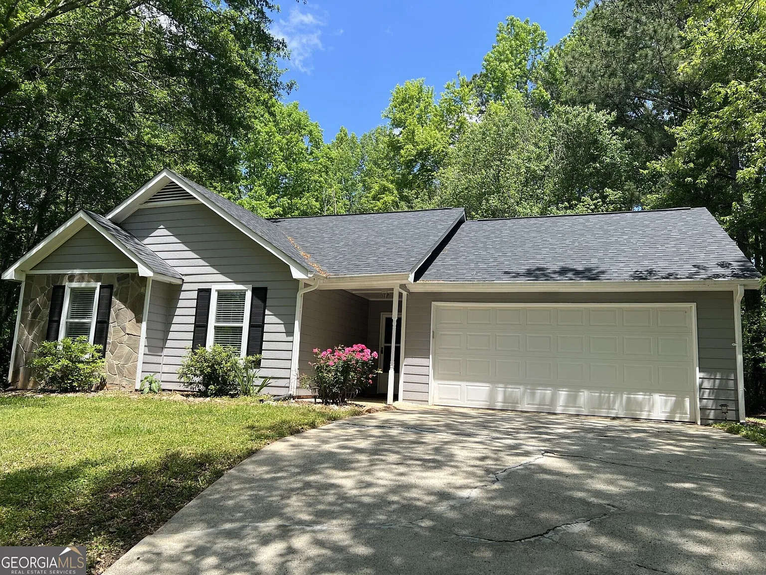 3 bed, 2.0 bath, 1116 sqft, $1,875 — Photo 1