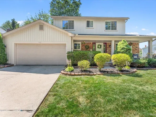 6261 New England Ln, Canton, MI 48187