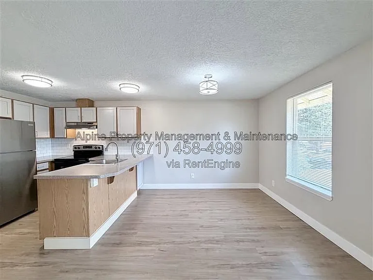 13062 SE Powell Blvd #5 — Photo 10