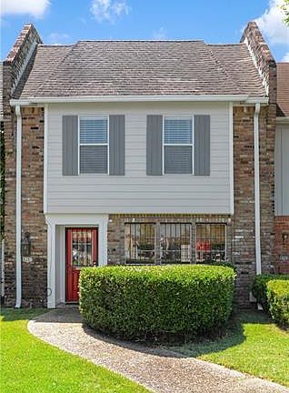 3rd image of 4307 Woodland Dr