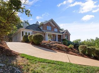 318 Hays Hill Dr, Fenton, MO