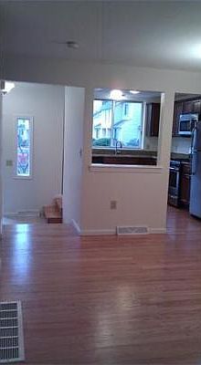 5th image of 12 Gaslight Ln