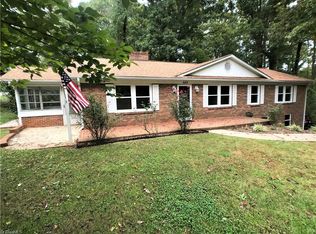 685 Sommerdale Ct, Rural Hall, NC 27045