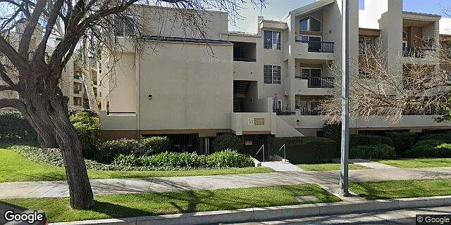 21500 Burbank Blvd #112 — Photo 43