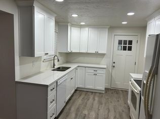 9186 S 260 E, Sandy, UT 84070