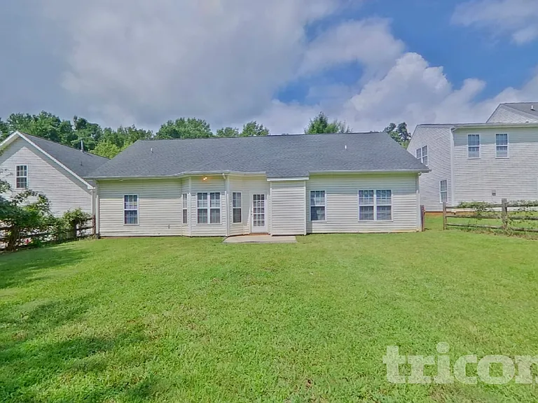 3424 Ann Franklin Ct — Photo 18