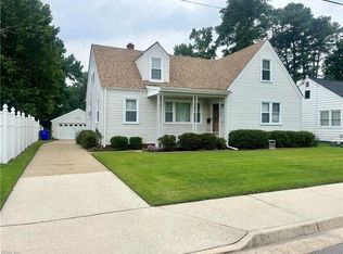 945 Hugo St, Norfolk, VA 23513