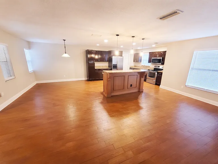622 Green Meadow Ave — Photo 6